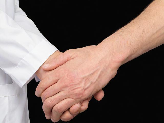 杭州腋臭手术危险性解析，如何科学规避腋臭治疗风险